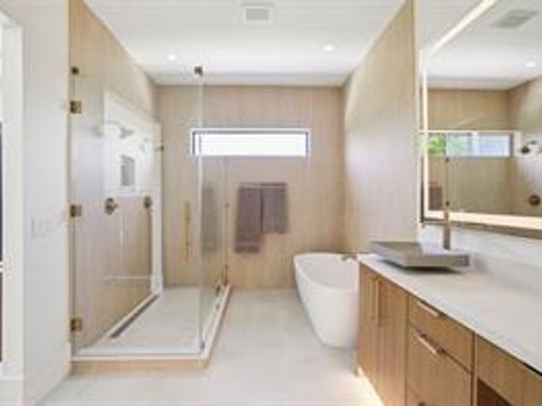 2010 Meadowridge DR, Austin TX 78704