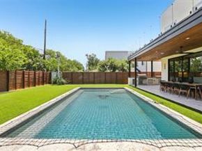 2010 Meadowridge DR, Austin TX 78704