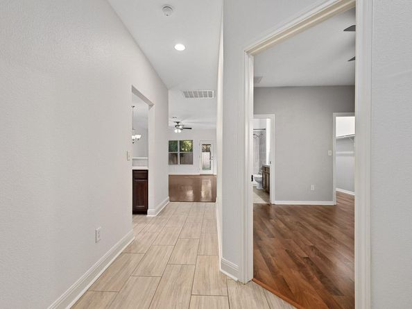 1405 Bergin CT B, Georgetown TX 78626