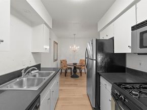 505 W 7th ST 113, Austin TX 78701