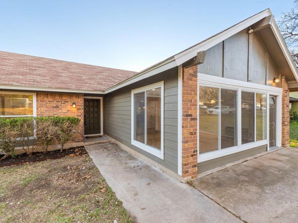2311 Sheri Oak LN, Austin TX 78748