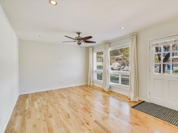 1210 Windsor RD 123, Austin TX 78703