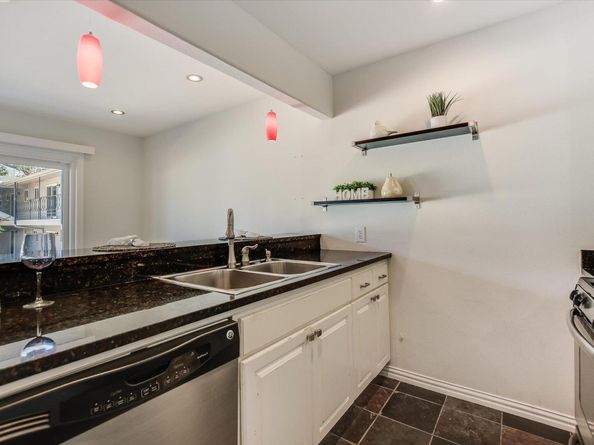 1210 Windsor RD 123, Austin TX 78703