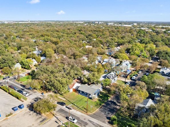1202 E 29th ST A, Austin TX 78722