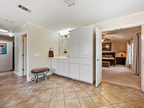 6425 Yaupon DR, Austin TX 78759