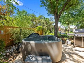 6425 Yaupon DR, Austin TX 78759