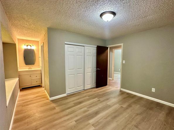 1206 S Trace DR, Austin TX 78745
