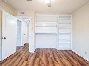 7920 Rockwood LN 202, Austin TX 78757