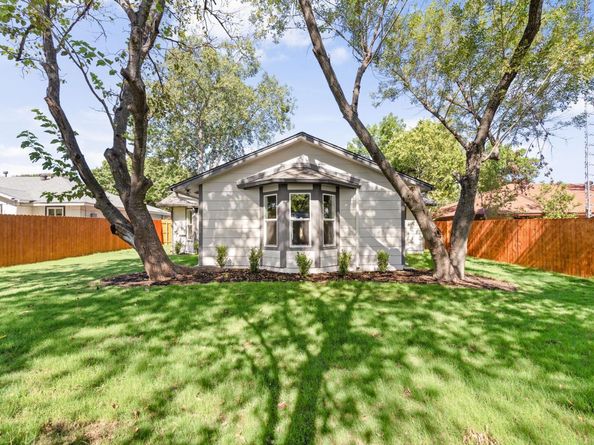 10101 Woodhaven DR, Austin TX 78753