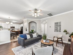 1409 Kendalia ST, Austin TX 78748