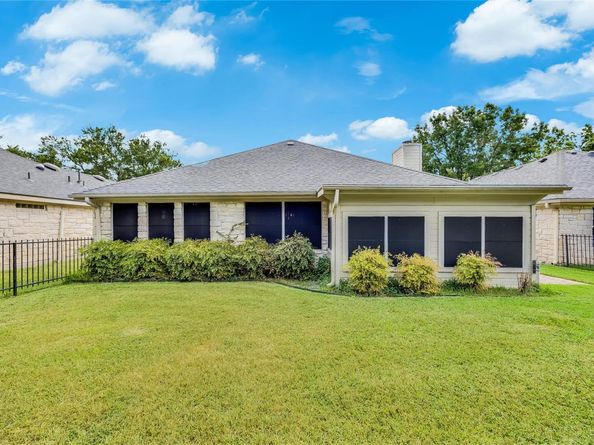 209 Village Dr Village DR, Georgetown TX 78628