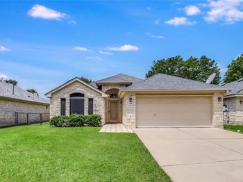209 Village Dr Village DR