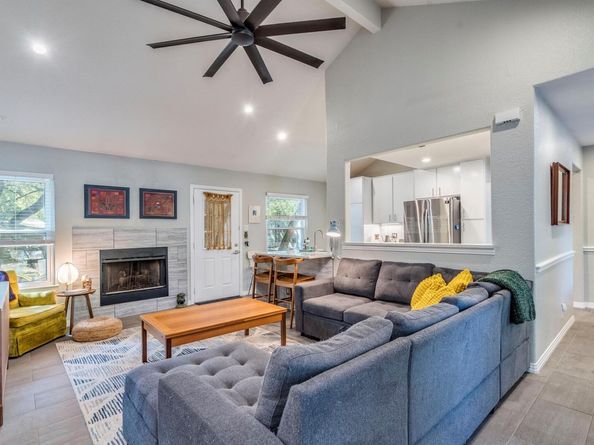 1008 Riviera DR, Cedar Park TX 78613