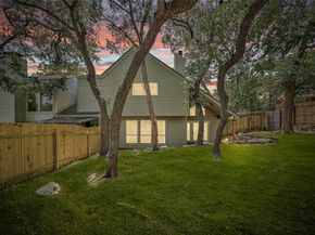 6004 Shadow Valley CV B, Austin TX 78731