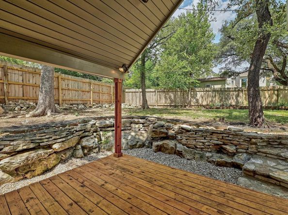 6004 Shadow Valley CV B, Austin TX 78731