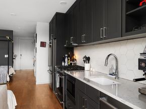 900 S 1st ST 320, Austin TX 78704