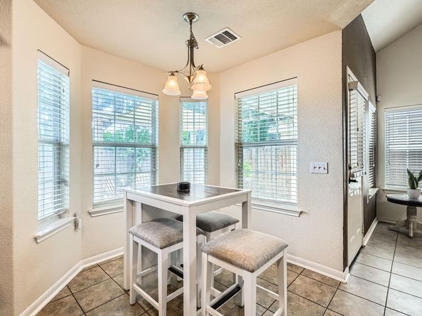 7800 Duber LN, Austin TX 78747