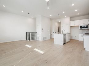 200 W 56th ST 1103, Austin TX 78751