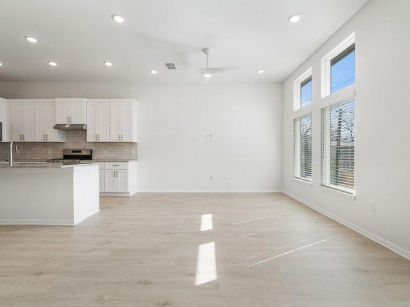 200 W 56th ST 1103, Austin TX 78751