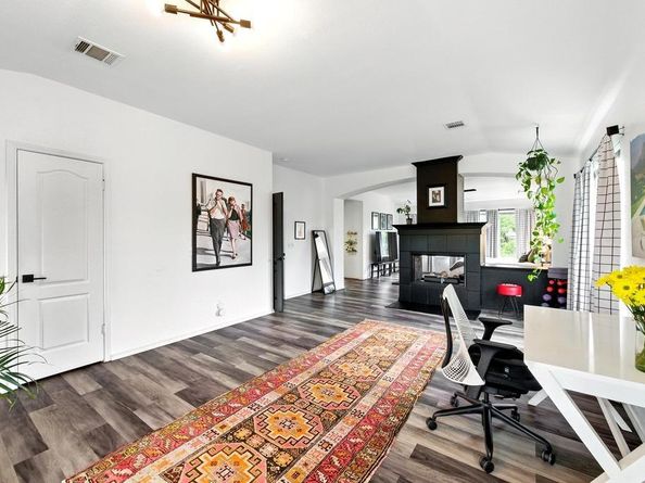 6804 Gabion DR, Austin TX 78749