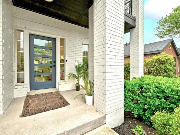 6804 Gabion DR, Austin TX 78749