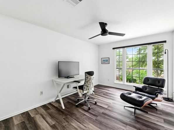 6804 Gabion DR, Austin TX 78749