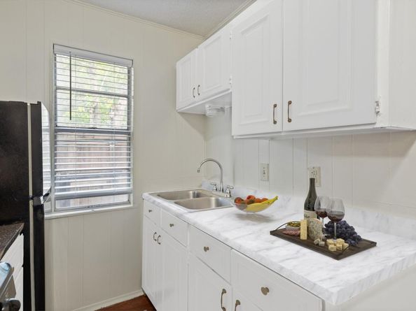 5300 Guadalupe ST 104, Austin TX 78751