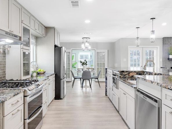 5213 Summerset TRL, Austin TX 78749