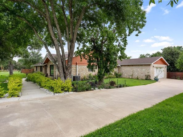 301 Oak Ridge RD, Georgetown TX 78628