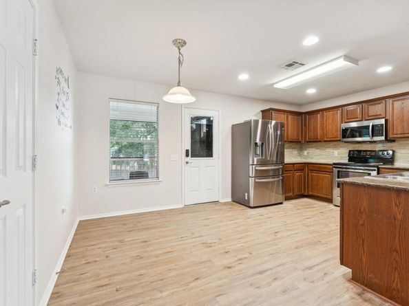 9004 Postvine DR, Austin TX 78724