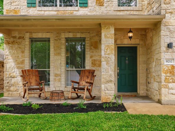 9212 Pioneer Forest DR, Austin TX 78744