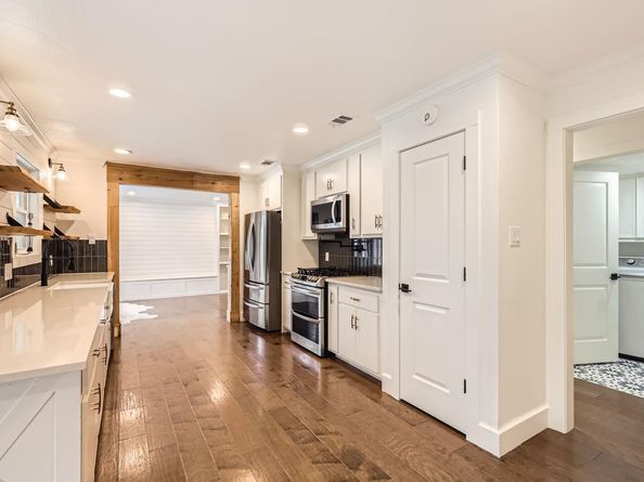 1511 Wilson Heights DR, Austin TX 78746