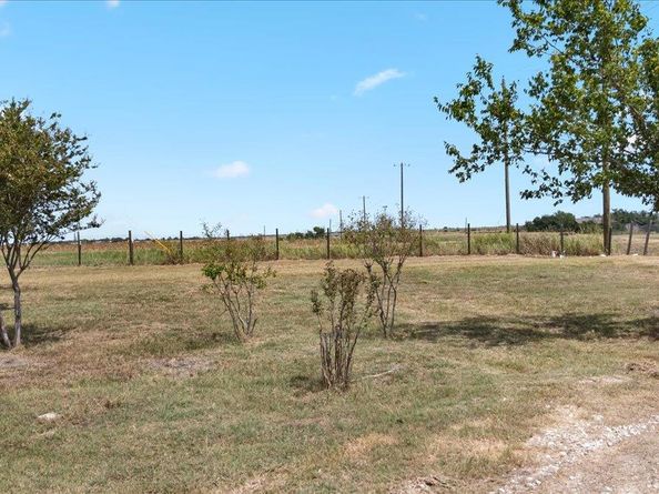 19016 Fm 973 N, Coupland TX 78615