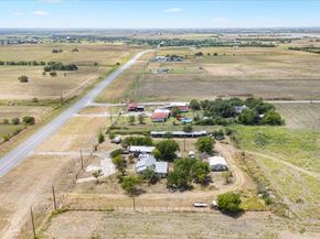 19016 Fm 973 N, Coupland TX 78615