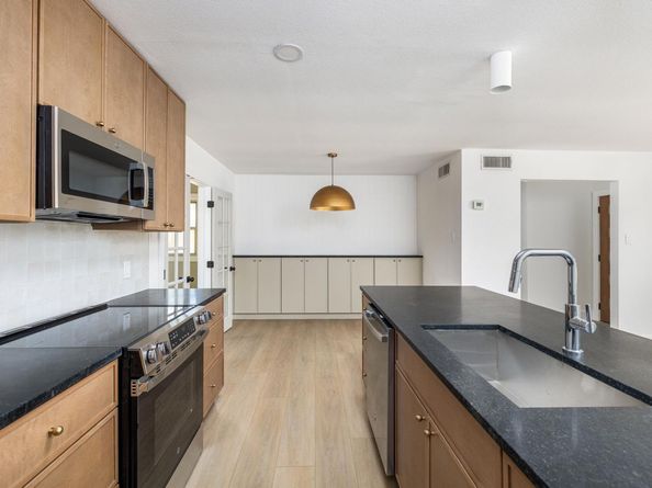 6705 Boleynwood DR, Austin TX 78745