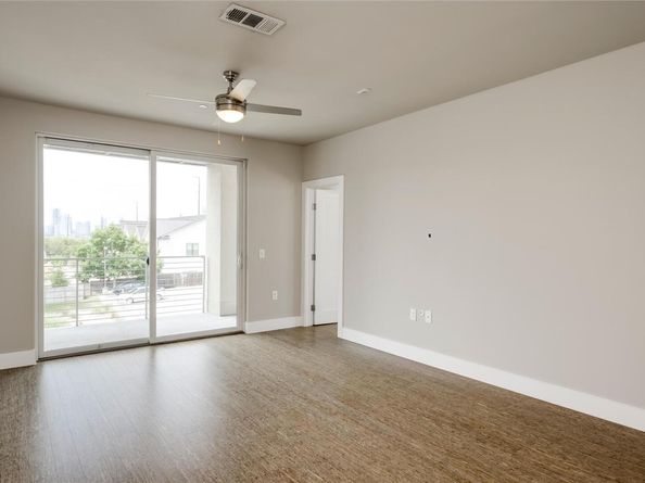 2724 Treble LN 324, Austin TX 78704