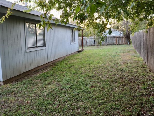 1204 Melbourne LN, Round Rock TX 78664