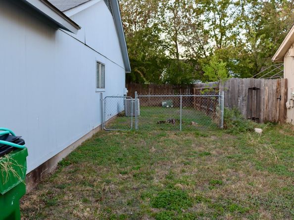 1204 Melbourne LN, Round Rock TX 78664