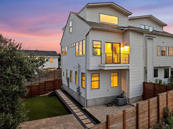 1104 Marcy ST B, Austin TX 78745