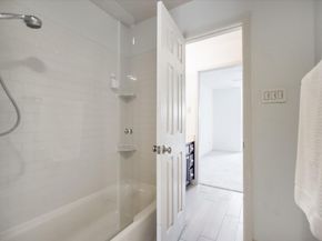 5622 Parade RDG, Austin TX 78731