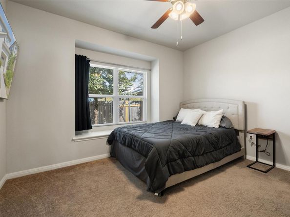 9502 Whisper Willow BLVD, Manor TX 78653