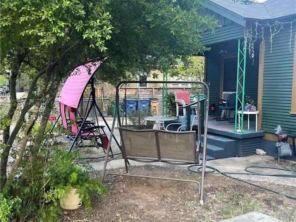 1505 Willow ST, Austin TX 78702