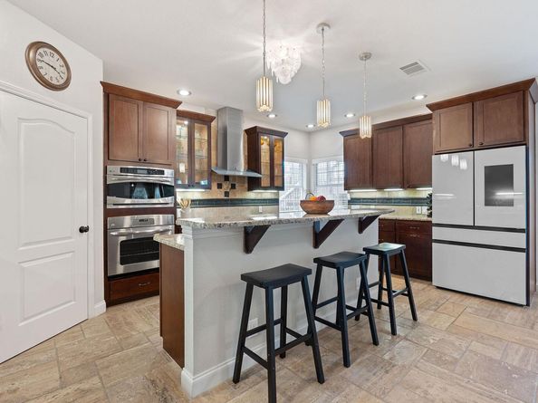 409 Explorer, Lakeway TX 78734