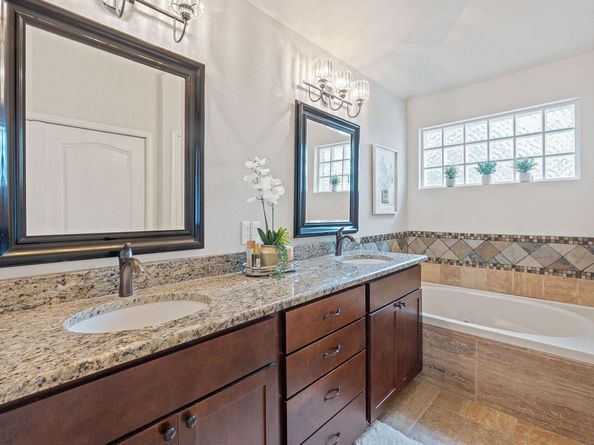409 Explorer, Lakeway TX 78734