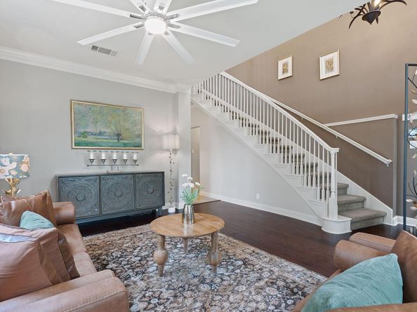 409 Explorer, Lakeway TX 78734