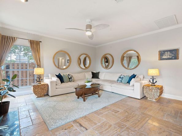 409 Explorer, Lakeway TX 78734