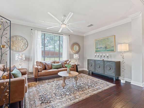 409 Explorer, Lakeway TX 78734