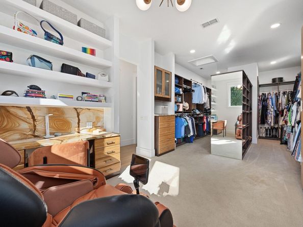 2406 Pemberton PKWY, Austin TX 78703