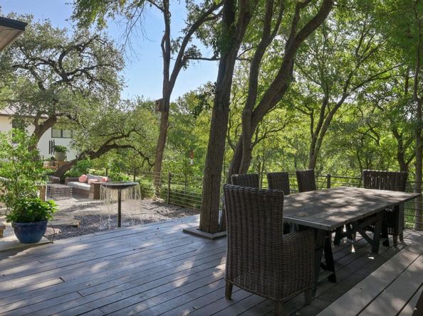 2406 Pemberton PKWY, Austin TX 78703