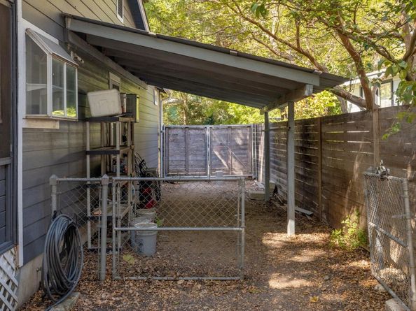 6511 Chesterfield Ave, Austin TX 78752
